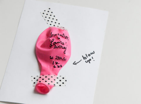 DIY: créer une invitation d'anniversaire mobile sur le thème des